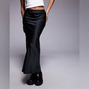 River Island Black Satin Skirt Size 38 12